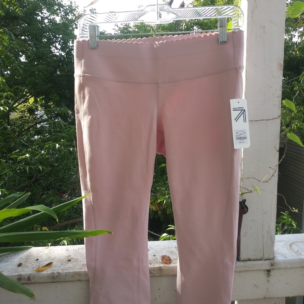 Scalloped Waist Yoga Pants